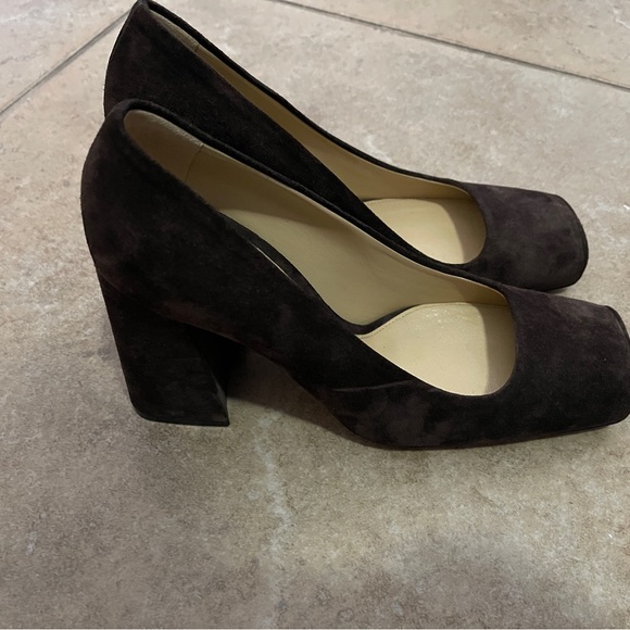 BV brown suede pumps - Picture 3 of 7